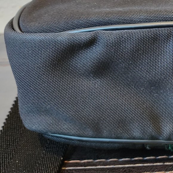 Sold-Gucci Messenger Bag Canvas Nylon Razor Black - Picture 4 of 12